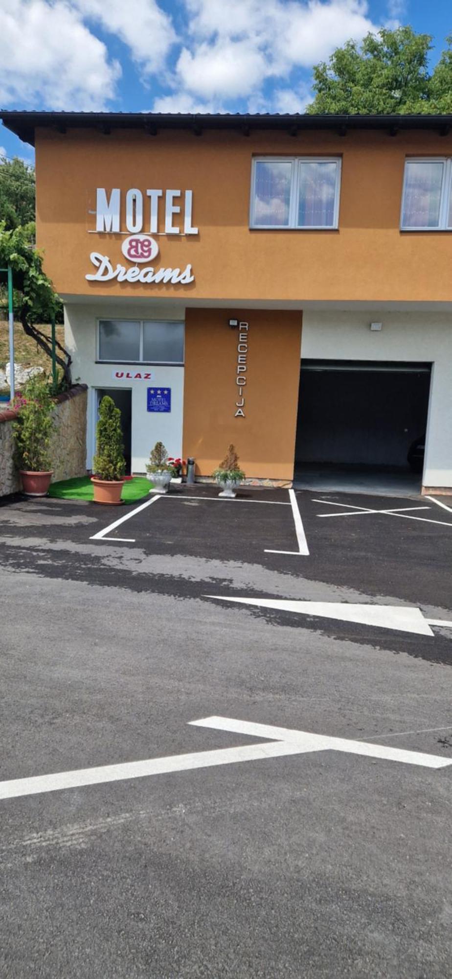 Motel Dreams Novi Travnik Exterior foto