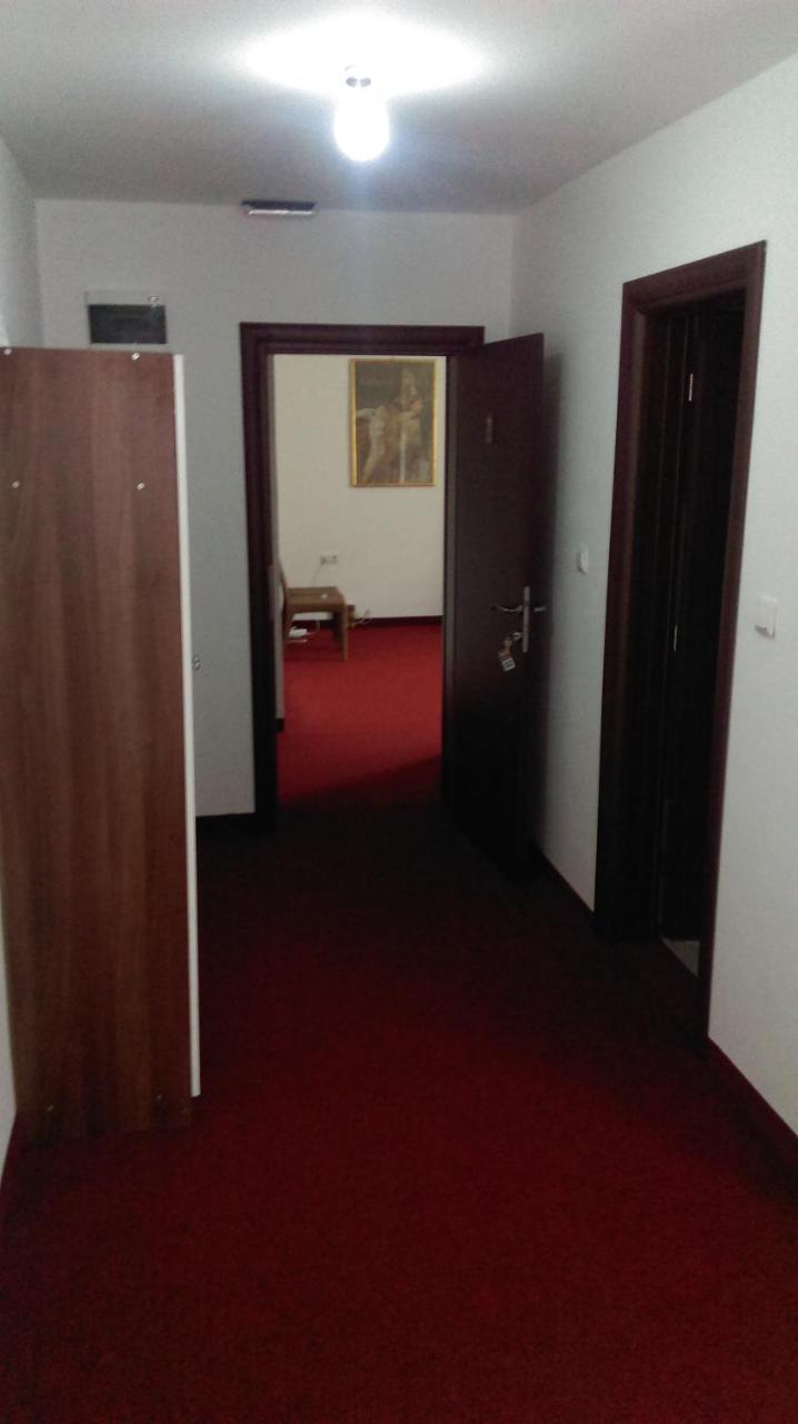 Motel Dreams Novi Travnik Exterior foto