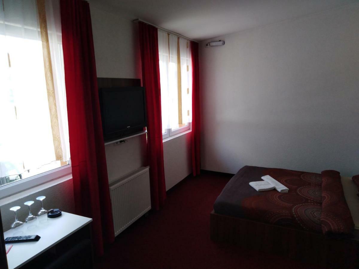 Motel Dreams Novi Travnik Exterior foto